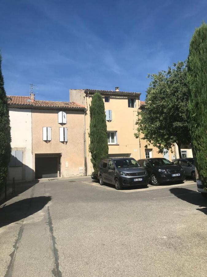 Appartement Climatise Au Pied Du Mont Ventoux Malemort-du-Comtat Exterior photo